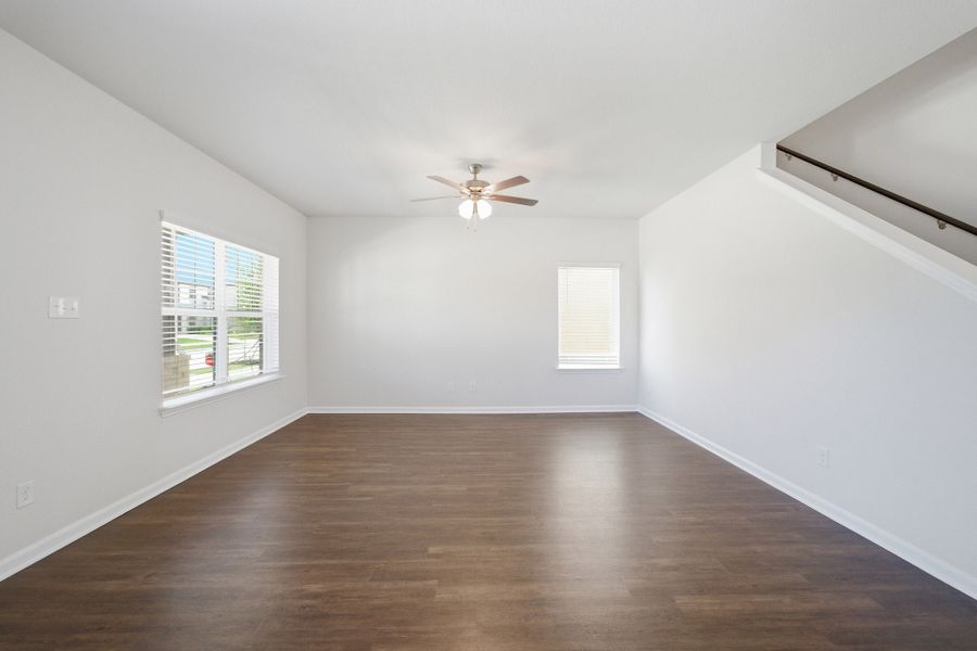 Spacious, unfurnished interior of a new home in La Terra, Celina (Image 18).