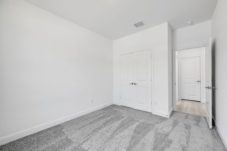 Representative unfurnished interior of a home built from the Camelia by Taylor Morrison in Stoneridge, Melissa (Image 22).