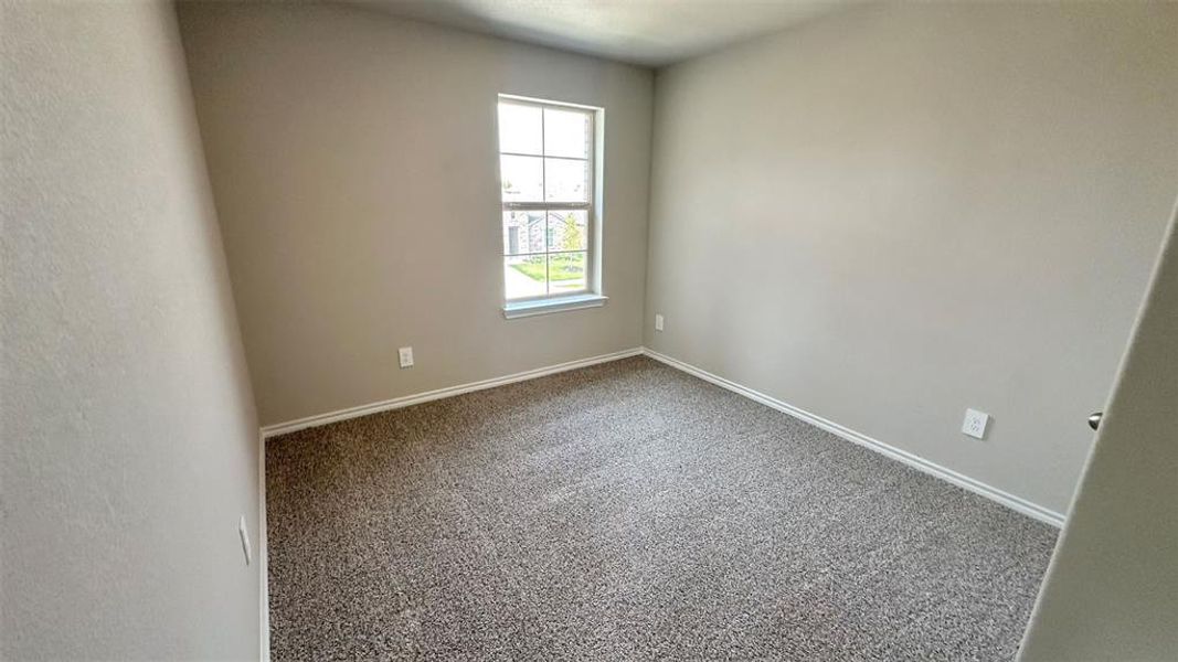 Spacious, unfurnished interior of a new home in Sunnycreek, Fort Worth (Image 17). Spacious, unfurnished interior of a new home in Sunnycreek, Fort Worth (Image 17).