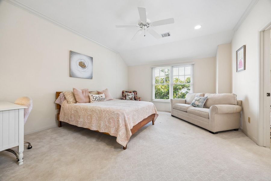 Third floor bedroom - great for that Au Pair or teenager ....or your mother-in-law