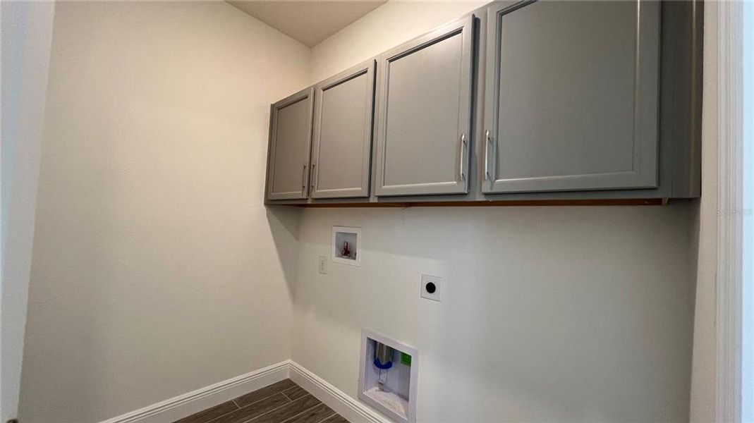 Spacious, unfurnished interior of a new home in Seaire, Parrish (Image 27). Spacious, unfurnished interior of a new home in Seaire, Parrish (Image 27).