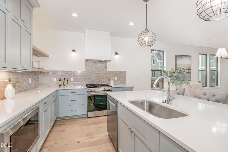 011_img_2068-edit_400