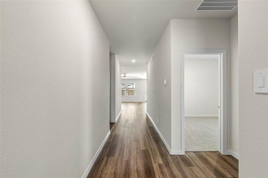 Spacious, unfurnished interior of a new home in Stratton Place, Greenville (Image 27).