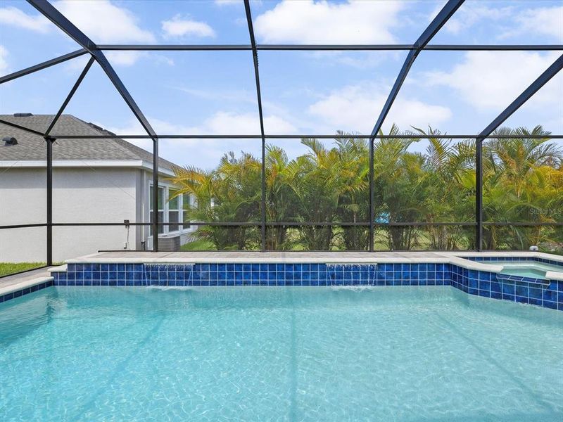 Exterior details and patio area of a home in Waterset, Apollo Beach (Image 26).