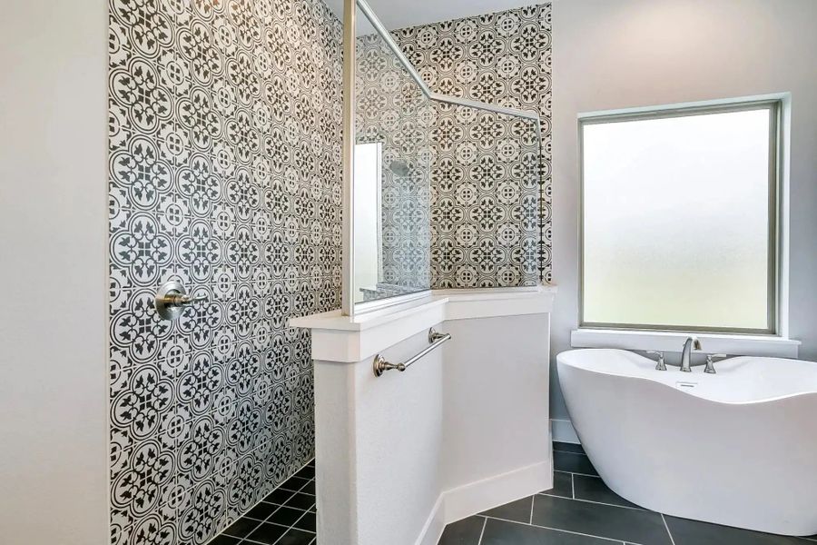 Representative furnished interior of a home built from the The Finley by Elmwood Custom Homes in Byrum Ranch, Maypearl (Image 22).