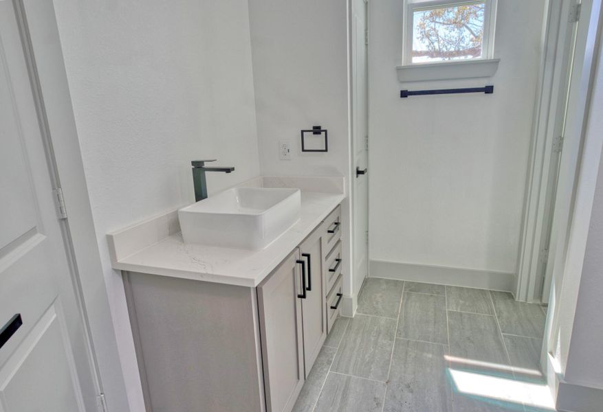 Furnished interior view inside a new home in , Angleton (Image 10).