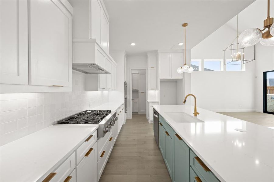 4730 Hawthorn Hills- Kitchen-3