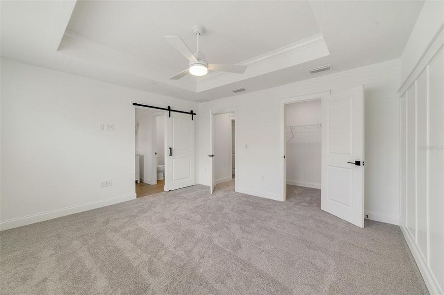 Spacious, unfurnished interior of a new home in Vdara, Orlando (Image 11).