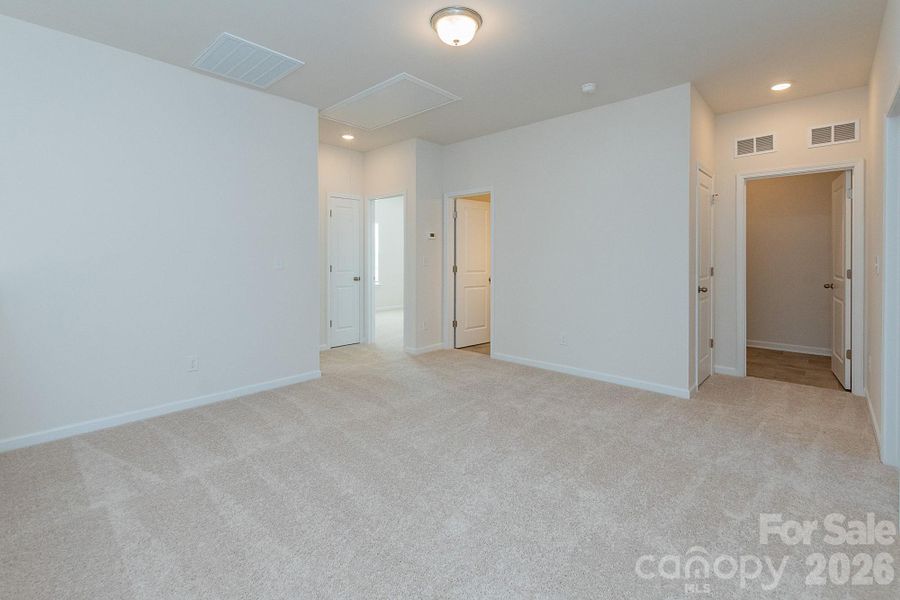 Spacious, unfurnished interior of a new home in Country Club Village, Salisbury (Image 30).