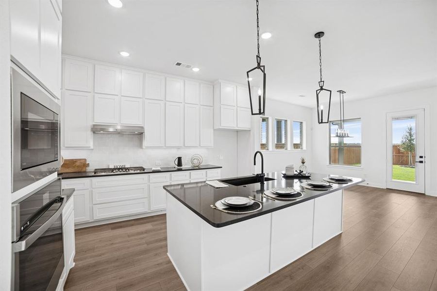 Furnished interior view inside a new home in Terraces – Classics, Rockwall (Image 10). Furnished interior view inside a new home in Terraces – Classics, Rockwall (Image 10).