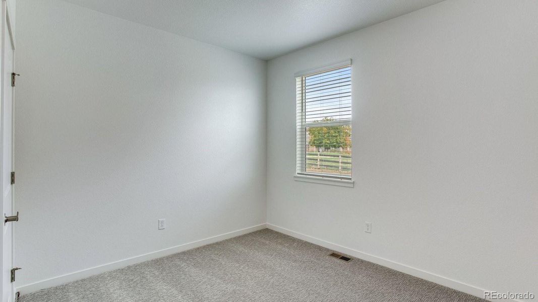 Spacious, unfurnished interior of a new home in Hansen Farm, Fort Collins (Image 36).