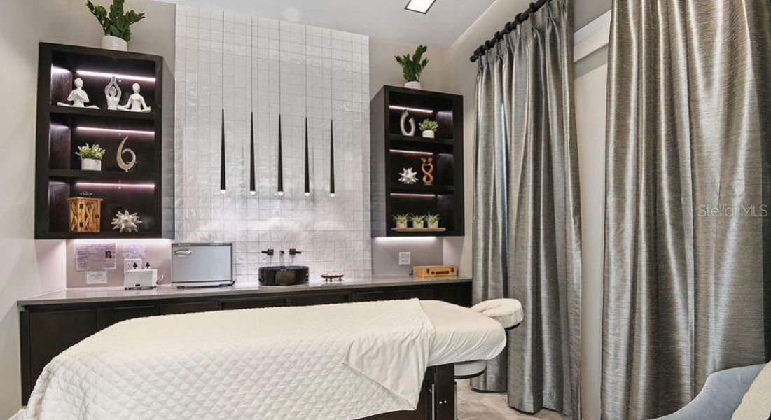 Community amenities in Esplanade at Westview, Kissimmee (Image 25).