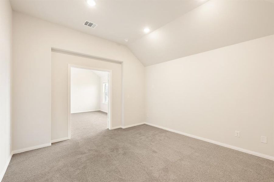 Spacious, unfurnished interior of a new home in Creekview Meadows, Pilot Point (Image 16). Spacious, unfurnished interior of a new home in Creekview Meadows, Pilot Point (Image 16).