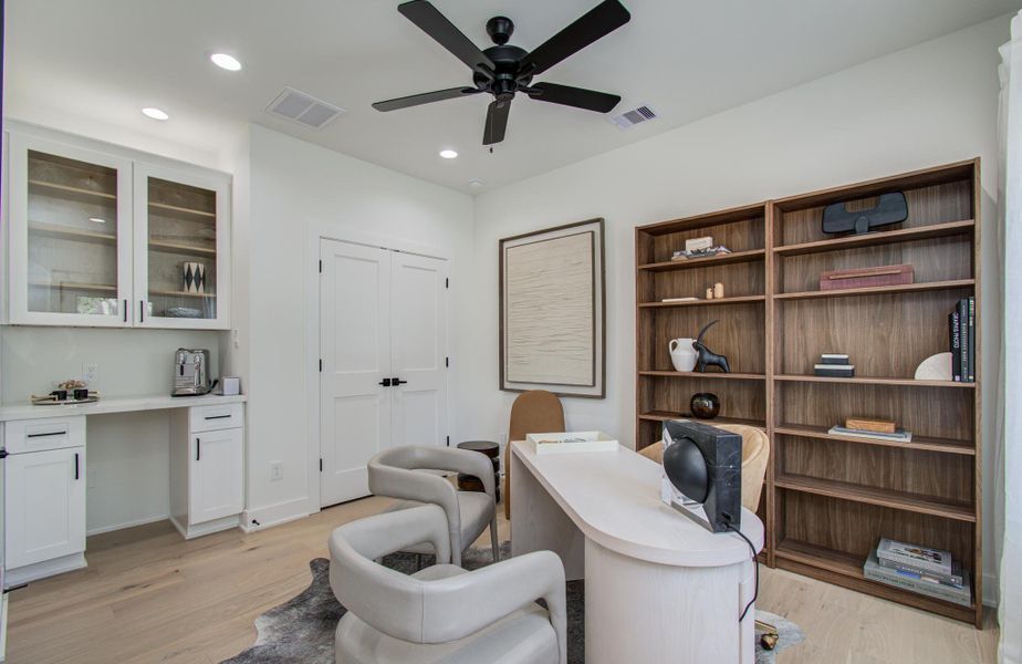 Image 14 of a home in . Image 14 of a home in .