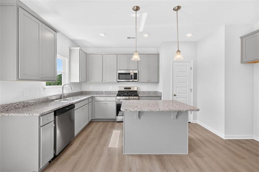 Furnished interior view inside a new home in Oakmont, Dallas (Image 5).