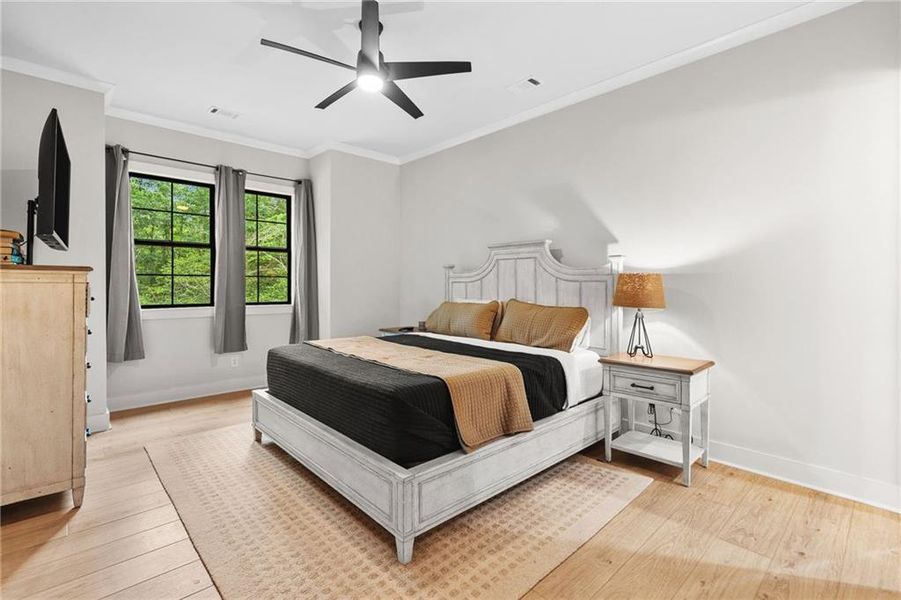 Furnished interior view inside a new home in , Dallas (Image 12).