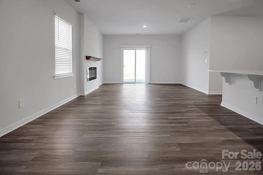 Spacious, unfurnished interior of a new home in , Kings Mountain (Image 32).