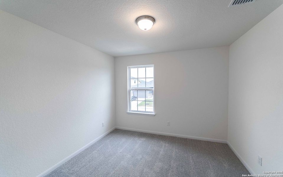 Spacious, unfurnished interior of a new home in Hickory Ridge, Elmendorf (Image 10). Spacious, unfurnished interior of a new home in Hickory Ridge, Elmendorf (Image 10).