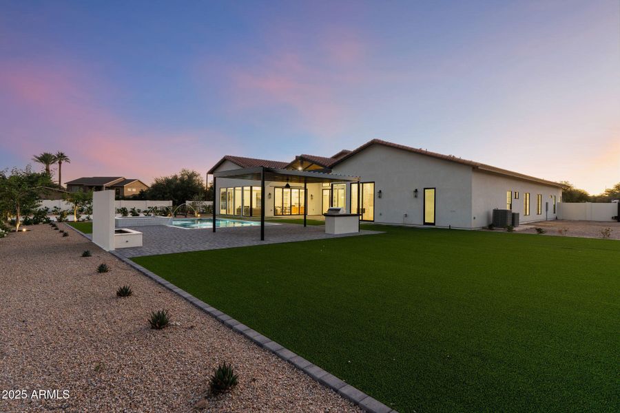 65-web-or-mls-10809-n-82nd-pl 65-web-or-mls-10809-n-82nd-pl