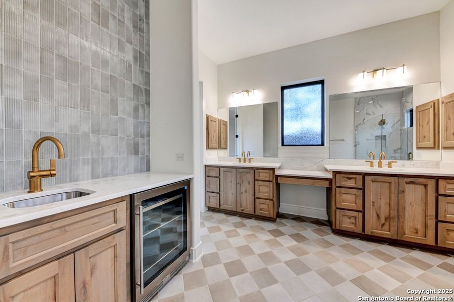 Furnished interior view inside a new home in , Boerne (Image 13).