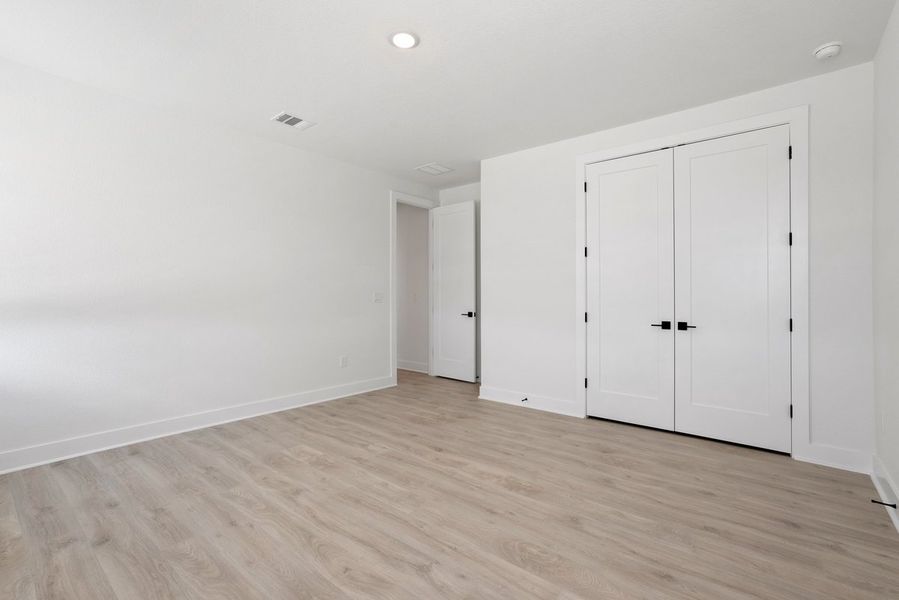 Spacious, unfurnished interior of a new home in Foxfield, Austin (Image 21). Spacious, unfurnished interior of a new home in Foxfield, Austin (Image 21).