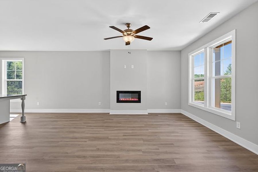 Spacious, unfurnished interior of a new home in The Park at Gainesville Township, Gainesville (Image 23).
