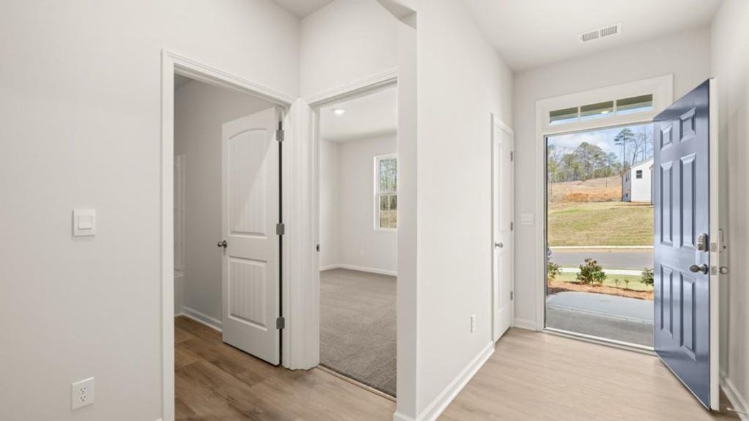 Spacious, unfurnished interior of a new home in South Wind, Union City (Image 30).