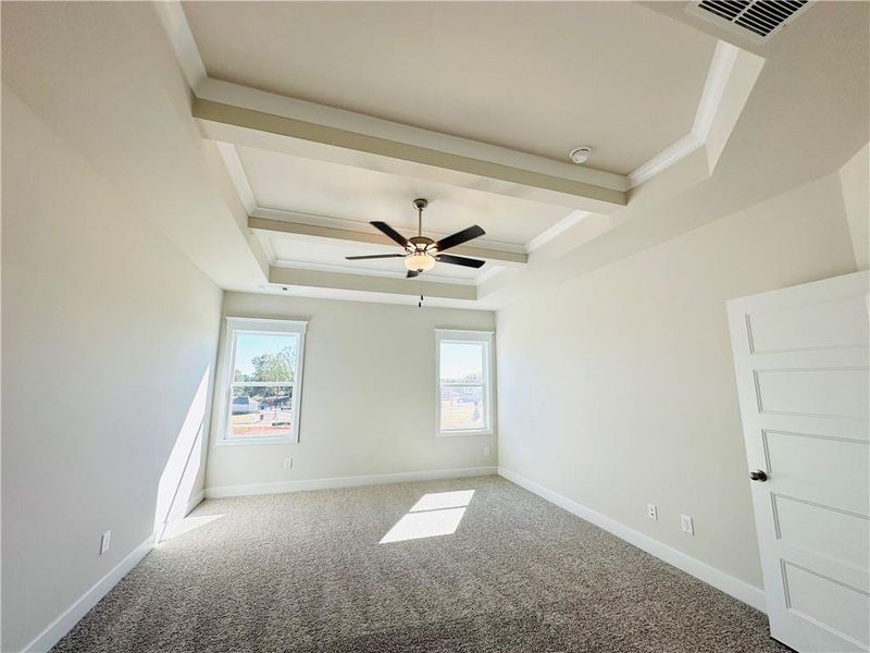Spacious, unfurnished interior of a new home in Summerlin, Winder (Image 49).
