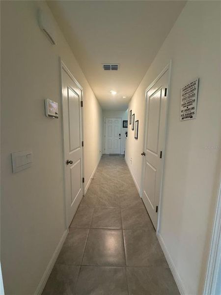 Spacious, unfurnished interior of a new home in , Ocala (Image 13).