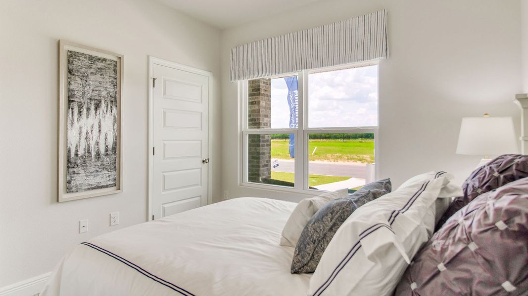 Representative furnished interior of a home built from the Beau by D.R. Horton in Ashton Park Phase III, Freeport (Image 26). Representative furnished interior of a home built from the Beau by D.R. Horton in Ashton Park Phase III, Freeport (Image 26).
