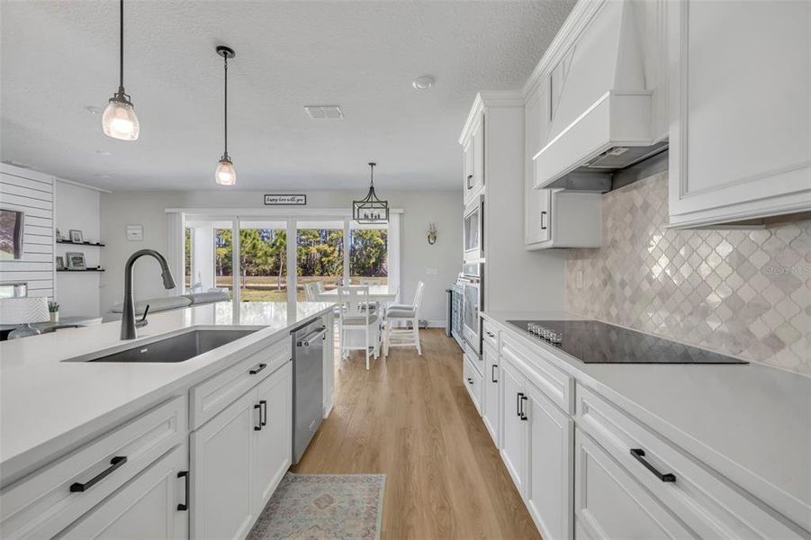 Furnished interior view inside a new home in , Clermont (Image 9).