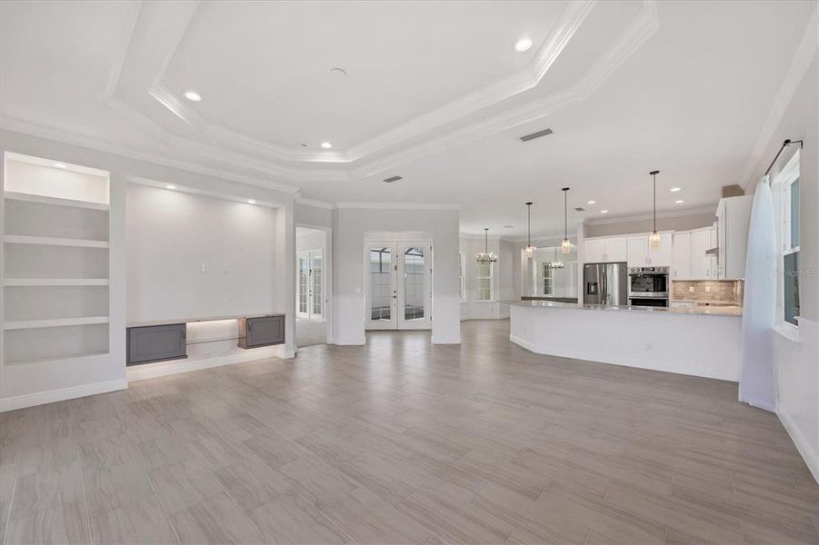 Spacious, unfurnished interior of a new home in , Placida (Image 13).