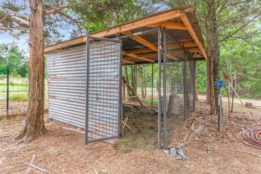 Community amenities in , Lindale (Image 30).