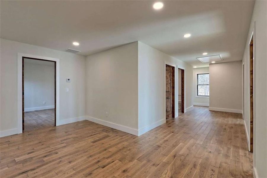 Spacious, unfurnished interior of a new home in , Clayton (Image 53).