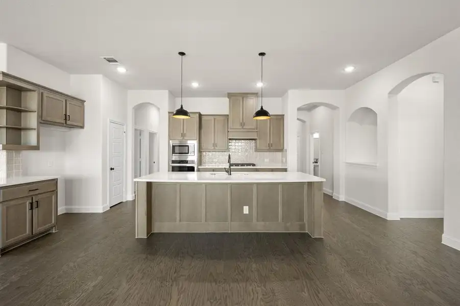 209 Pine Leaf- Kitchen-1