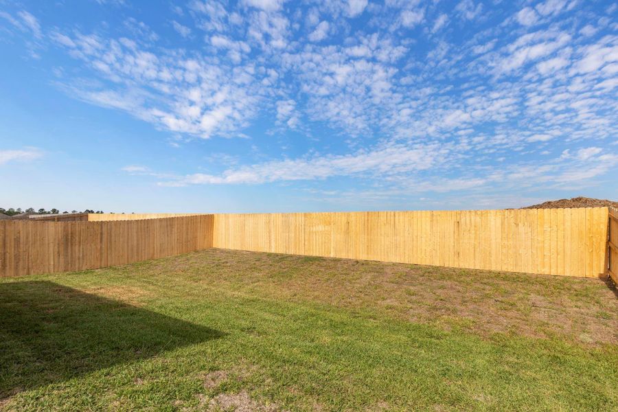Exterior details and patio area of a home in Sterling Ridge, Huntsville (Image 21). Exterior details and patio area of a home in Sterling Ridge, Huntsville (Image 21).