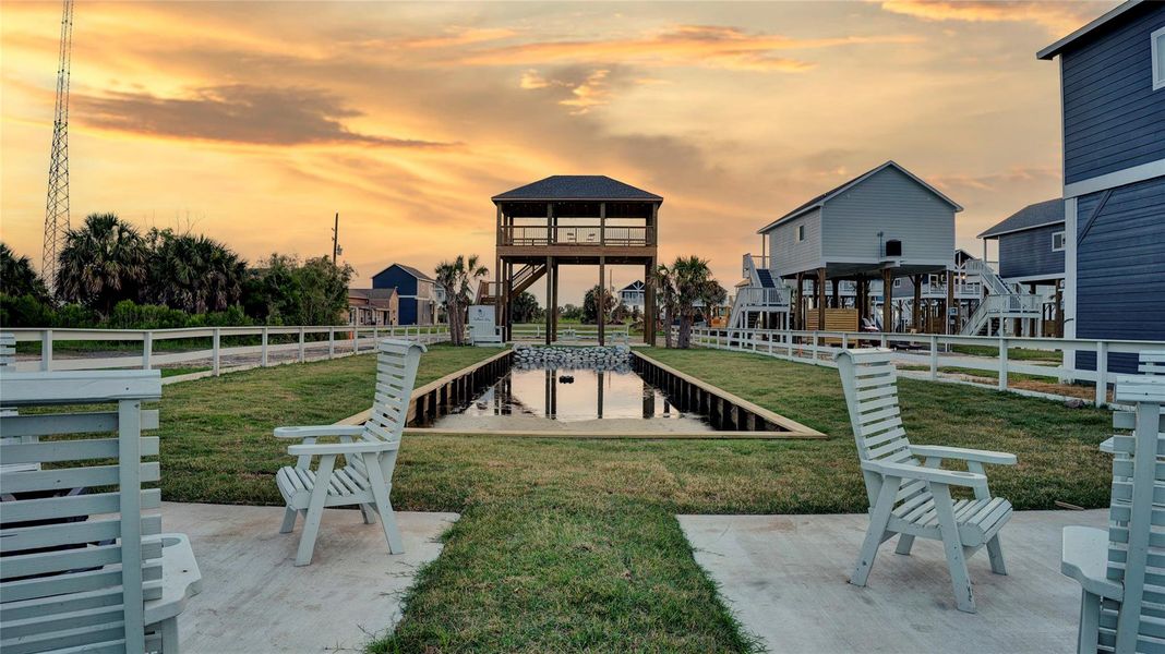 Community amenities in , Crystal Beach (Image 41).