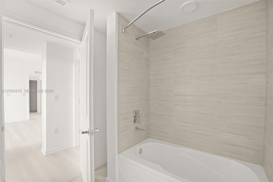 Furnished interior view inside a new home in , Orlando (Image 12).