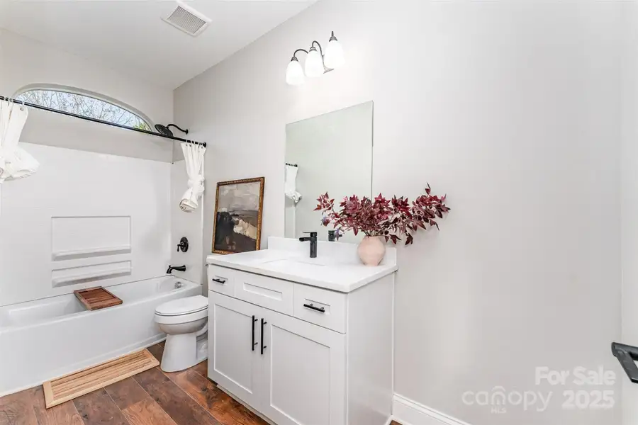 Furnished interior view inside a new home in , Gastonia (Image 13).