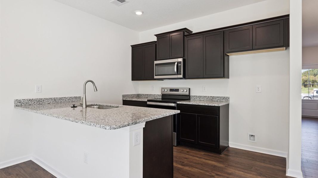 Furnished interior view inside a new home in Cherokee Crossing, Kodak (Image 4).