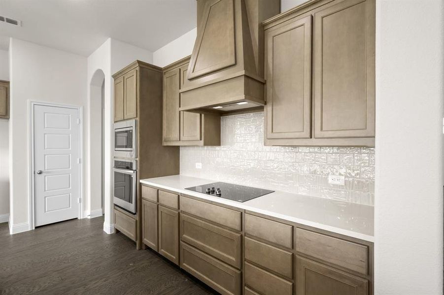 Furnished interior view inside a new home in Coyote Crossing, Godley (Image 8). Furnished interior view inside a new home in Coyote Crossing, Godley (Image 8).