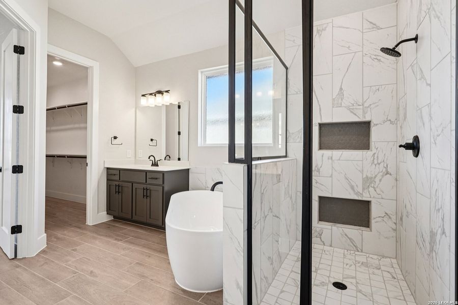 Furnished interior view inside a new home in Meyer Ranch, New Braunfels (Image 8).