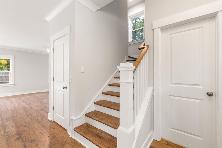 Spacious, unfurnished interior of a new home in , Charleston (Image 46).