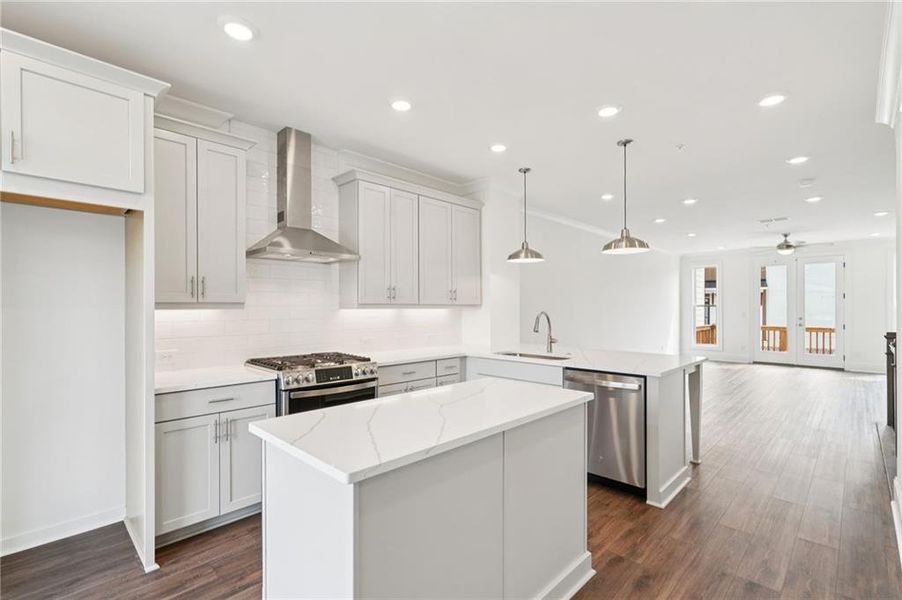 Furnished interior view inside a new home in IveyBrooke, Alpharetta (Image 3).