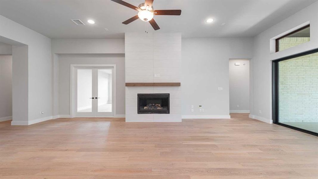 Spacious, unfurnished interior of a new home in Fields 60', Frisco (Image 21).
