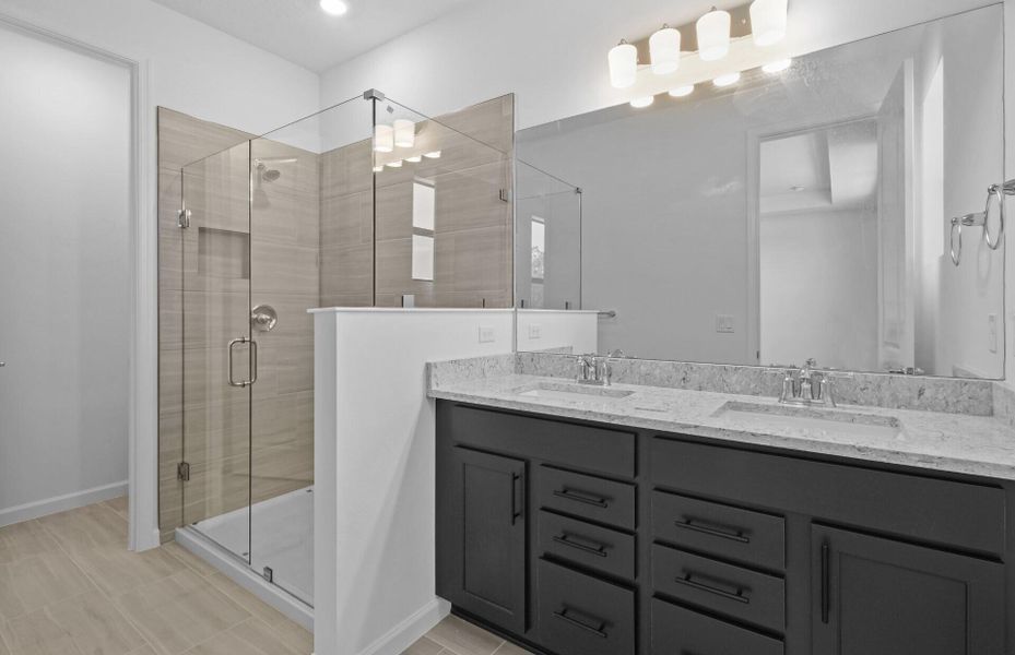 Spacious, unfurnished interior of a new home in Camellia, Stuart (Image 12).