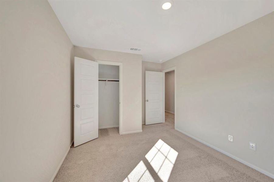 Spacious, unfurnished interior of a new home in The Preserve, Justin (Image 29).