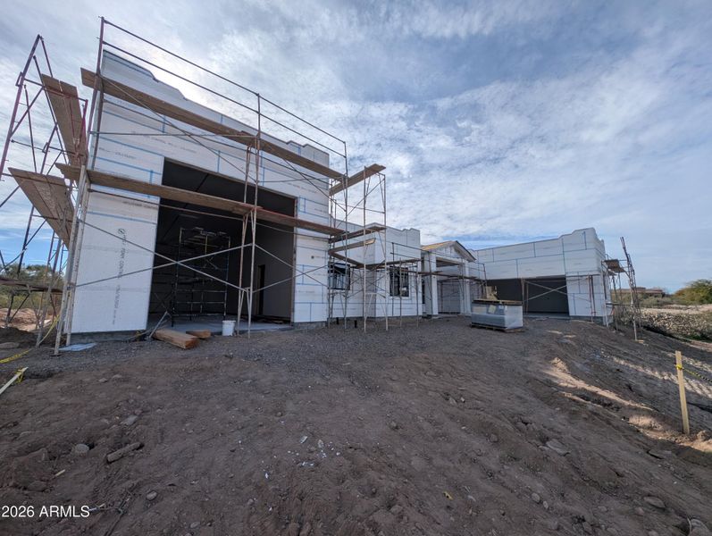 PXL_20260126_181601548