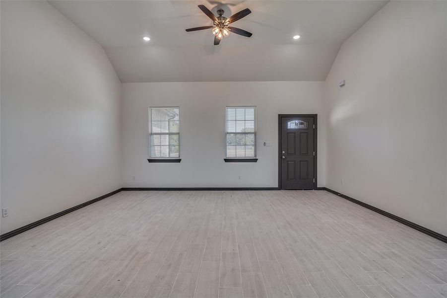 Spacious, unfurnished interior of a new home in , West Tawakoni (Image 21). Spacious, unfurnished interior of a new home in , West Tawakoni (Image 21).