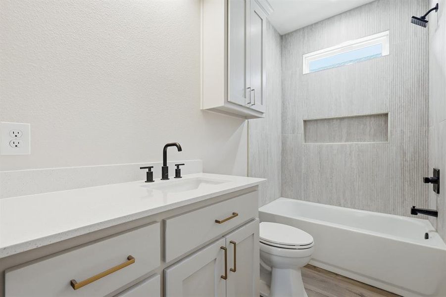 Furnished interior view inside a new home in , Bridgeport (Image 11).